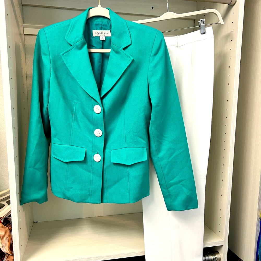 Cute two-tone, two piece suit